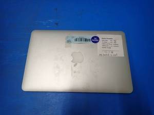 lot 32 image: Apple&nbspMacBookAir7,1 &nbspINTEL CORE I7-5650U 2.2 Ghz  8GB DDR3 SDRAM  NO HD  11.5 screen with 1366 x 768 Resolution  NO IOS  No Charger 