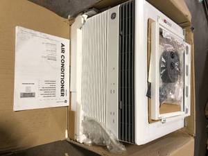 GE 8,000 BTU 115V Window Air Conditioner Cools 350 Sq. Ft. with SMART technology, ENERGY STAR and Remote in White  Customer Returns See Pictures