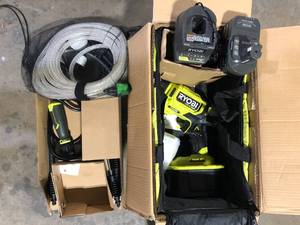 RYOBI ONE HP 18-Volt Brushless EZClean 600 PSI 0.7 GPM Cordless Electric Power Cleaner w 4.0Ah Battery, Charger, Accessories    Customer Returns See Pictures