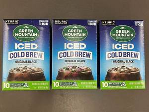 lot 14 image: display - Green Mountain Coffee Roasters Iced Cold Brew Original Black - 3 Boxes