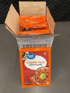 lot 31 image: CO 5 - Great Value Chipotle Taco Seasoning Mix - 12 Pack