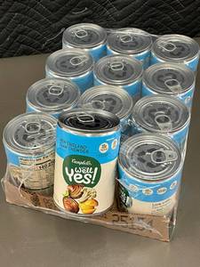lot 283 image: Campbells Well Yes New England Clam Chowder Soup - 12 Cans