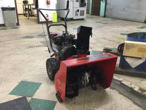 lot 37 image: Murray 5hp 24in self-propelled ...