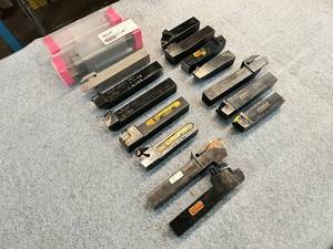 lot 44 image: (15) 34 in. Turning Tool Holders C...
