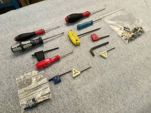 lot 78 image: Assorted Torx Keys and Inserts...