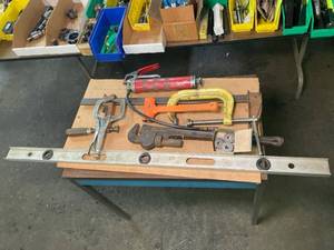 lot 103 image: 24 Ridgid pipe wrench, level, c-cl...
