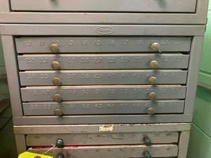 lot 105 image: Huot numbered drill bit index...