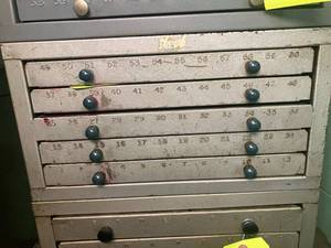 lot 106 image: Huot numbered drill bit index...
