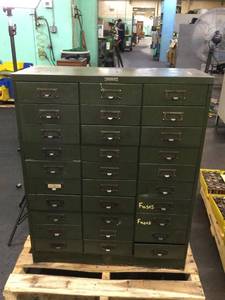 lot 136 image: Steelmaster 30-drawer organizer cab...