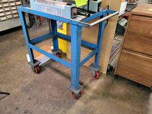 lot 138 image: Metal shop cart on casters...