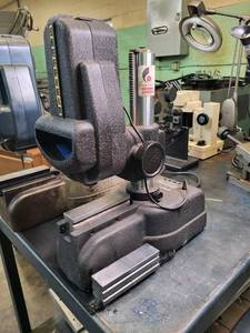 lot 223 image: Sheffield Model 2000 Optical Compa...