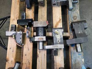 lot 292 image: Mazak tool holders Model 5B1780324...