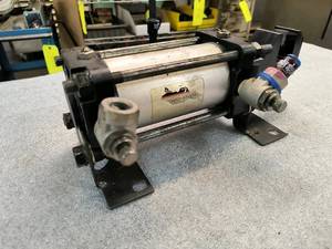 lot 304 image: Pneumatic Cylinder...
