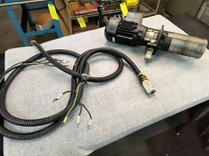lot 305 image: Grundfos Type SPK1-33 B-M-A-RUUV M...