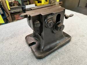 lot 318 image: Lathe Tailstock 6-12 in. x 5 in. B...