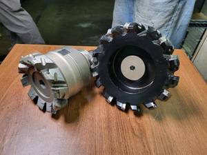 lot 325 image: (2) Cat 40 CNC Shell  Facemill Hol...