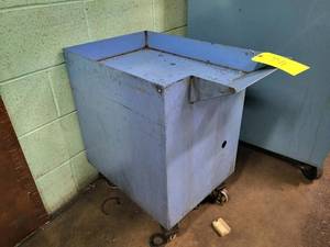 lot 339 image: Adjustable Hieght Parts Cart...