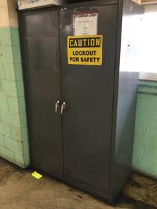 lot 407 image: Heavy duty metal 2-door cabinet co...