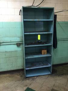lot 409 image: Metal shelving unit...