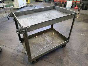 lot 425 image: Shop cart on casters...