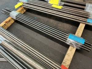 lot 202 image: (12) Mild Steel Round Bar Stock Dia...