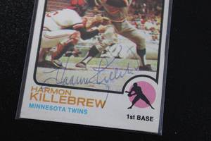 lot 50 image: 1973 Topps Harmon Killebrew #170 In Person Autograph Damaged - See Description