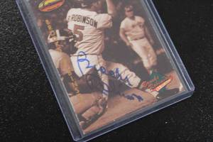 lot 73 image: 1996 Ted Williams Brooks Robinson Collection Autograph #BR9