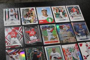 lot 95 image: Juan Soto Baseball Card Lot  20 Cards