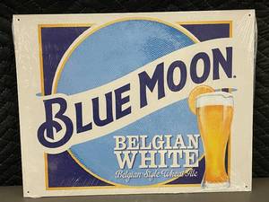 lot 108 image: E2 - Blue Moon Belgian White Metal Sign