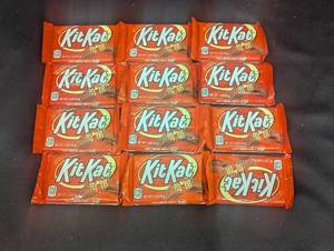 Lot of 10 Kit Kat Milk Chocolate Bars 1.5 oz