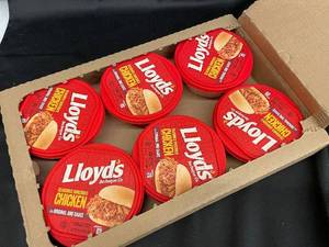 lot 44 image: D - Lloyds Seasoned Shredded Chicken in Original BBQ Sauce (6 Tubs, 16 OZ Each)