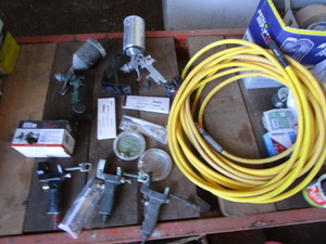 lot 20 image: Misc. Paint Guns & Air Line