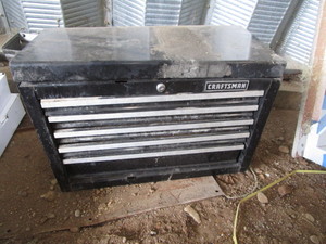 lot 41 image: Craftsman Tool Box