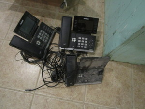 lot 64 image: Multi Function Phones