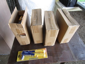 lot 35 image: (40) Rivet Tools
