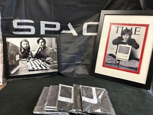 lot 65 image: Framed Photographs of Steve Jobs 1 Signed & 7 Spacex Flags