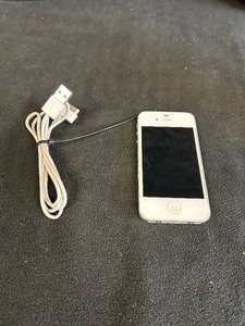 lot 67 image: Iphone (works) Unknown carrier