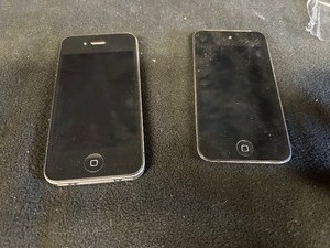 lot 75 image: Iphone and Ipod ( both work Unknown carrier)