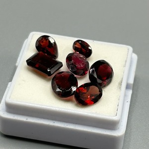 8.50 Carat Garnet Mixed Cut - Various Size & Shape Set of 7 Loose Stones