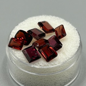 9.40 Carat Garnet Rectangular Emerald Cut - Assorted Lot of 9 Loose Stones