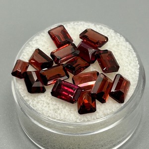 10.38 Carat Garnet Rectangular Emerald Cut - Various Size & Color Assorted Lot of Loose Stones