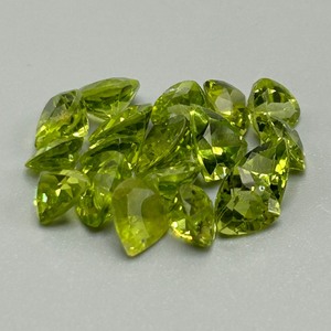 17.78 Carat Peridot Trillion Triangular Faceted Cut - Various Size Assorted Lot of Loose Stones