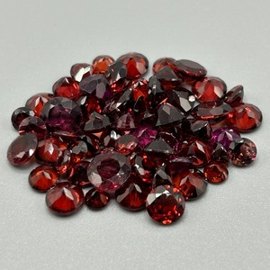 4.30 Carat Garnet Round Faceted Cut - Various Color & Shape Assorted Lot of Loose Stones