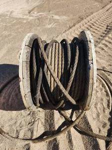 lot 14 image: Used Cable