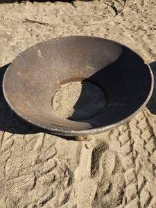 lot 18 image: Fire Pit Ring