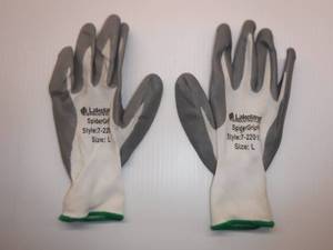 Lakeland Industries Spider Grip Gloves Size L  Approximately 30 Pairs 