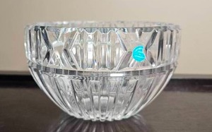 lot 29 image: Tiffany & Co. Atlas Crystal Bowl with Blue Box