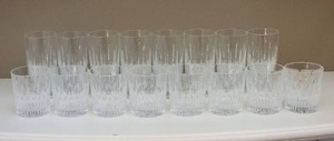 lot 24 image: Marquis by Waterford Fine Crystal Tumbler  Collins Glass Set - (22)