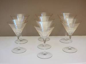 lot 51 image: Elegant Champagne Frosted Glass Martini Glass Set - (7)