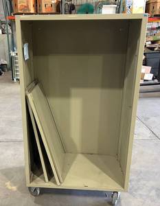 lot 3082 image: Rolling Metal Shelf